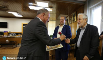 جمعی از آزادگان سرافراز دانشگاه تهران با حضور رئیس دانشگاه و اعضای هیأت رئیسه دانشگاه تهران تجلیل شدند.